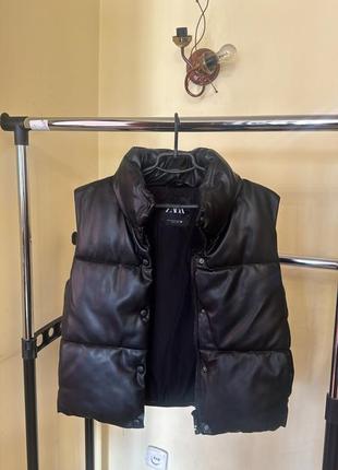 Безрукавка zara