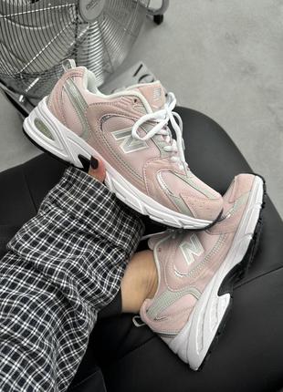 Красивейшие женские кроссовки 530 pink grey розовые