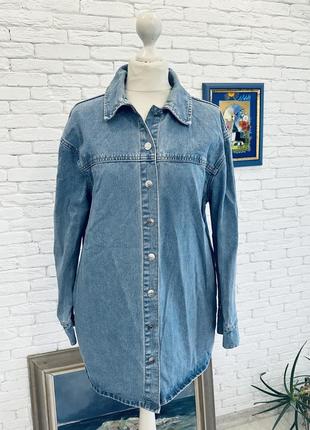 Джинсовая рубашка с карманами