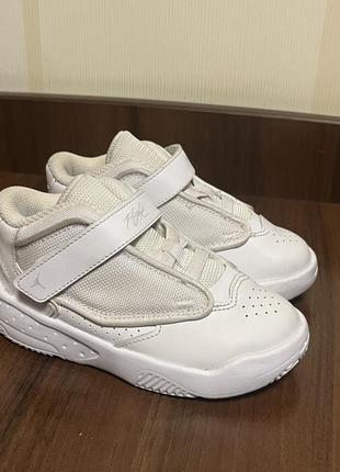 Дитячі кросівки jordan