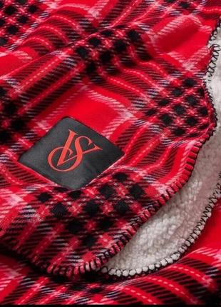 Victoria´s victorias secret виктория сикрет плед, покрывало cozy-fleece blanket