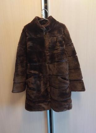 Шуба натуральна мутонова сучасна