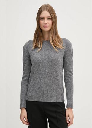 Теплый шерстяной свитер benetton