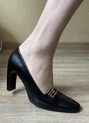 Вінтажні туфлі gucci pige оригінал
