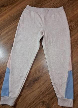 Спортивные штаны