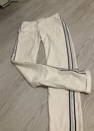 Спортивные штаны