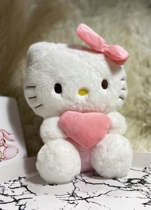 Милая игрушка hello kitty 🐱