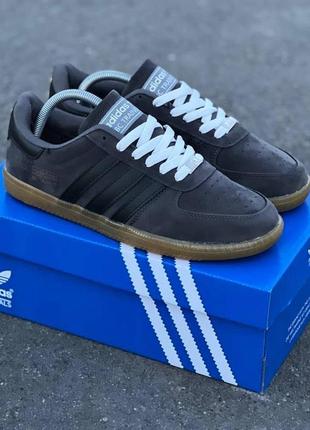 Кросівки adidas