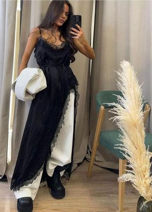 Платье шелковое с кружевом