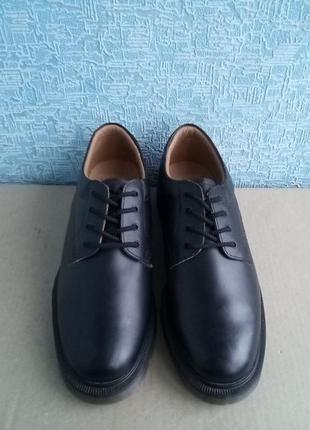Нові чоловічі туфлі дербі solovar dr.martens