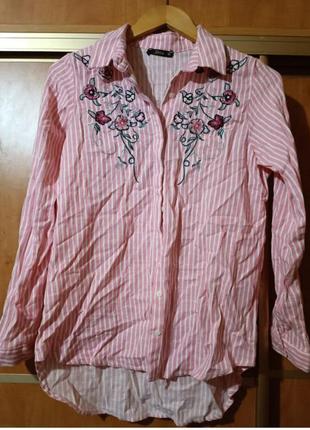 Рубашка с вышивкой