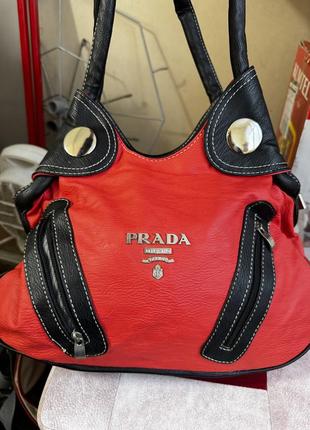 Кожаная сумка prada