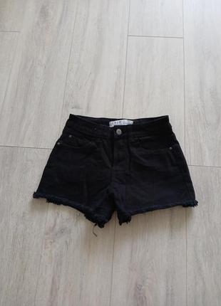 Шорти
