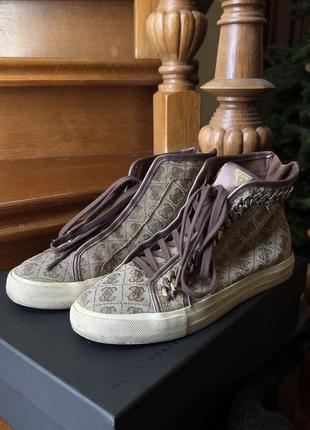 Кеди guess
