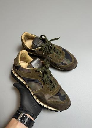 Valentino garavani rockstud sneakers 39-40 рр 25-25,5 см