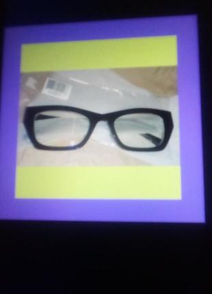 Супер актуальні, класичні,компактние, окуляри "міу- міу" для роботи за комп'ютером.👍