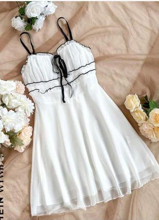 Ніжна сукня shein