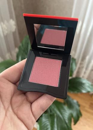 Румяна с эфектом естественного сияния для лица shiseido inner glow cheek powder