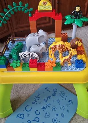 Стол столик с лего lego конструктором зоопарк