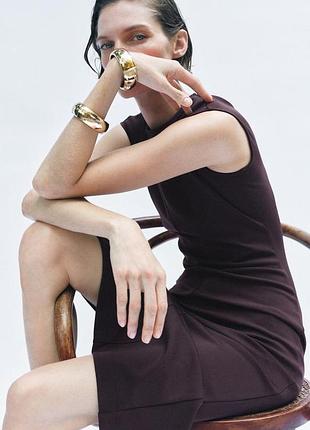 Обтисле крепове плаття