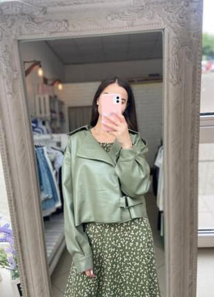 Куртка в цвете хаки