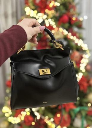 Сумочка  76 pei lucia