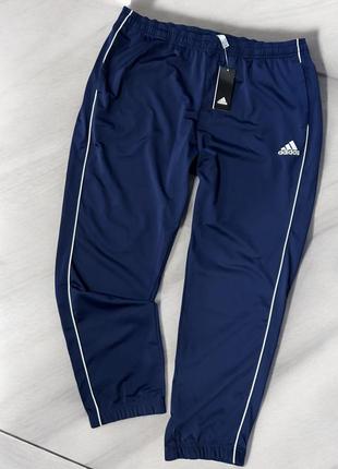 Чоловічі спортивні штани adidas