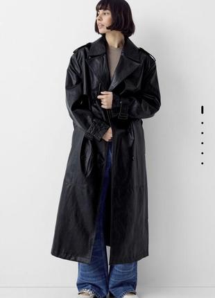 Оверсайз кожаный тренч zara