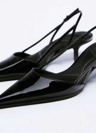 Zara босоніжки