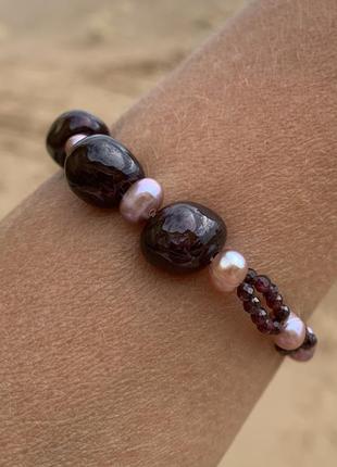 Серебряный браслет из граната и жемчуга ′гранатовые зерна′