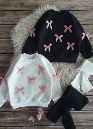 Красивый детский костюм для девочки