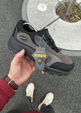 Осінні термо кросівки sen dini, коричневі (gore-tex)
shafa доставка недоступна