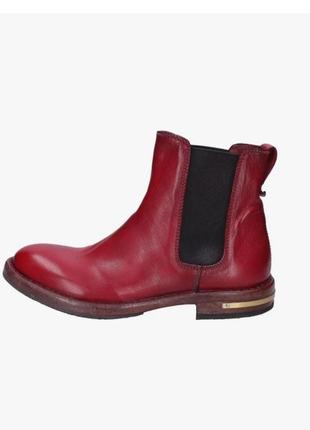 Шкіряні черевики moma