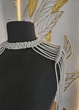 Украшение из стразового шнура