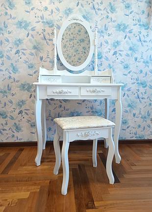 Туалетный столик mirka с табуретом немецкой фабрики juskys