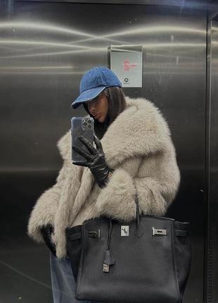 Шуба  зі штучного хутра zw collection zara