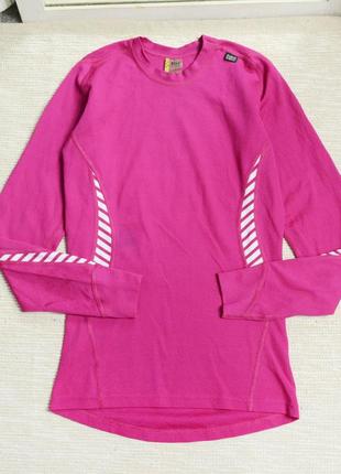 Малиновый спортивный лонгслив helly hansen