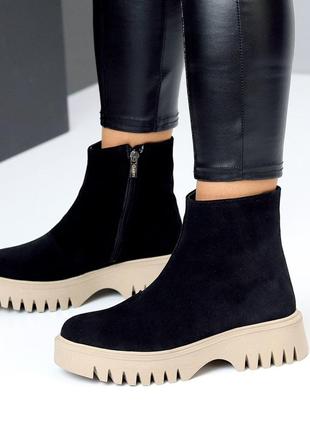 Новые зимние замшевые теплые ботинки р.36-37