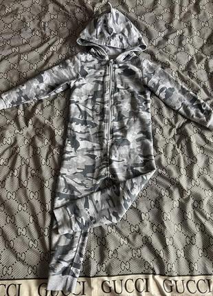 Класний, теплий чоловічок, комбінезон динозавр.