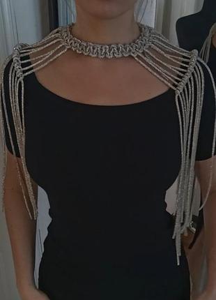 Украшение из стразового шнура