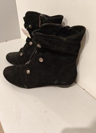 Замшевые ботильоны на весну, внутри на флисе