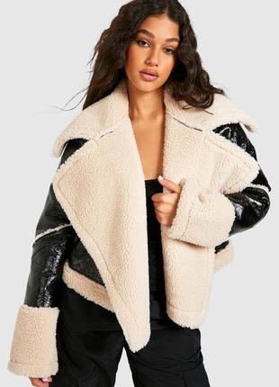 Стильная дубленка авиатор из искусственной кожи и меха boohoo