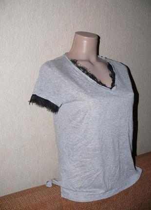 Футболка с кружевом