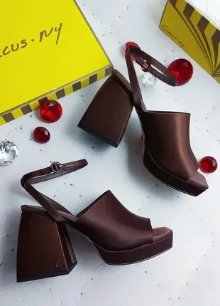Circus ny by sam edelman оригінал коричневі босоніжки на платформі і підборах
