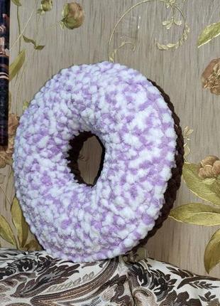 Плюшева іграшка-подушка ручної роботи пончик донатс handmade