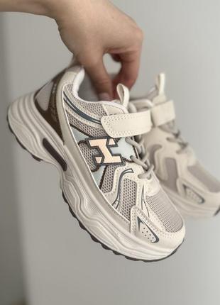 Кросівки дитячі 3