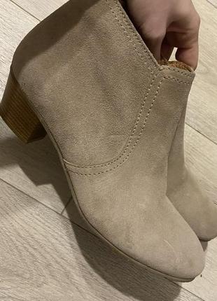 Женские весенние ботиночки