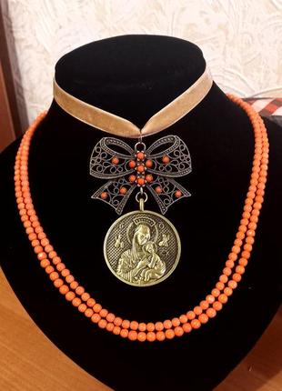Дукач святковий коралл