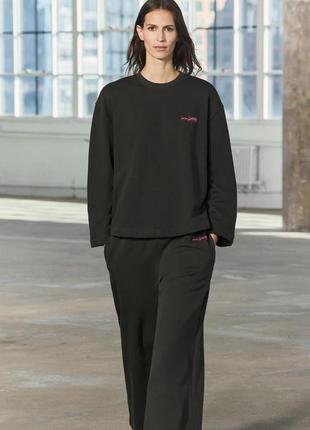 Шоколадний костюм zara розмір s. m. l на весну
