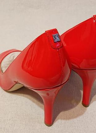 Женские красные лаковые туфли ivanka trump 40 41 лаковая кожа летние
